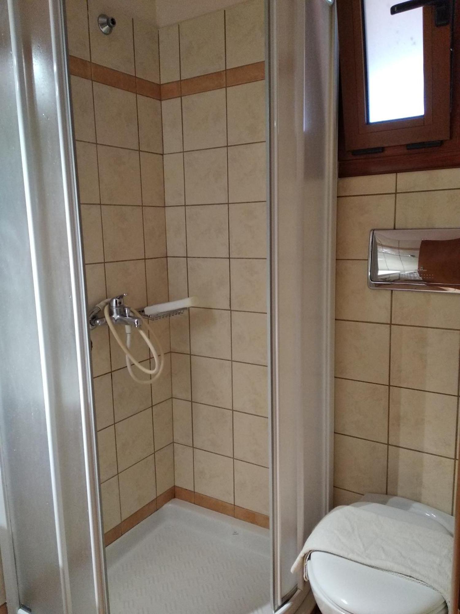 To Spiti Tis Irinis Hotel Vitina Eksteriør billede